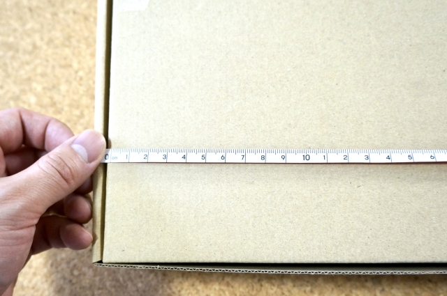 サマリーポケットのレギュラー、アパレル、ラージの大きさや重さの上限を解説